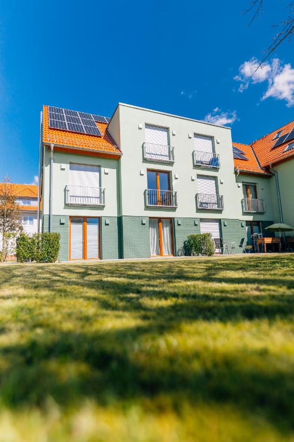 City - Travel & Living - Appartement Bielefeld Exterior photo